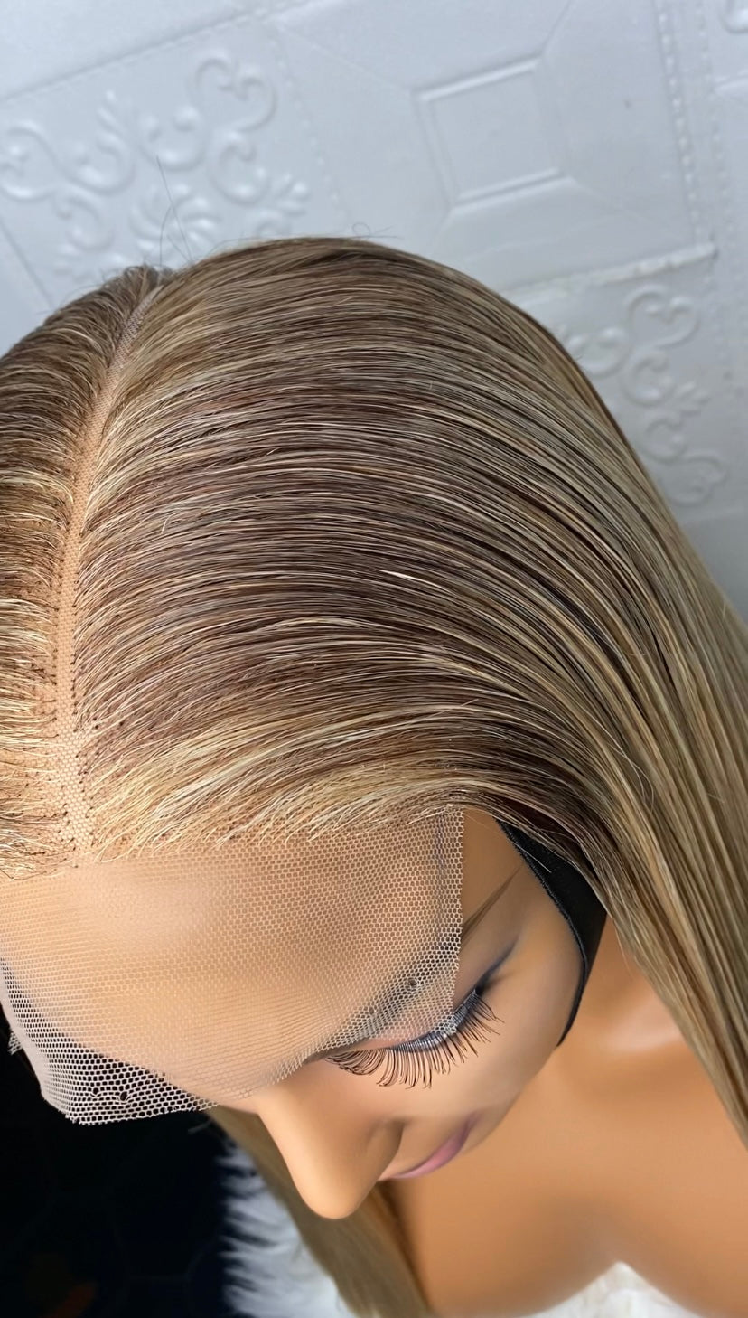 Blonde straight wig
