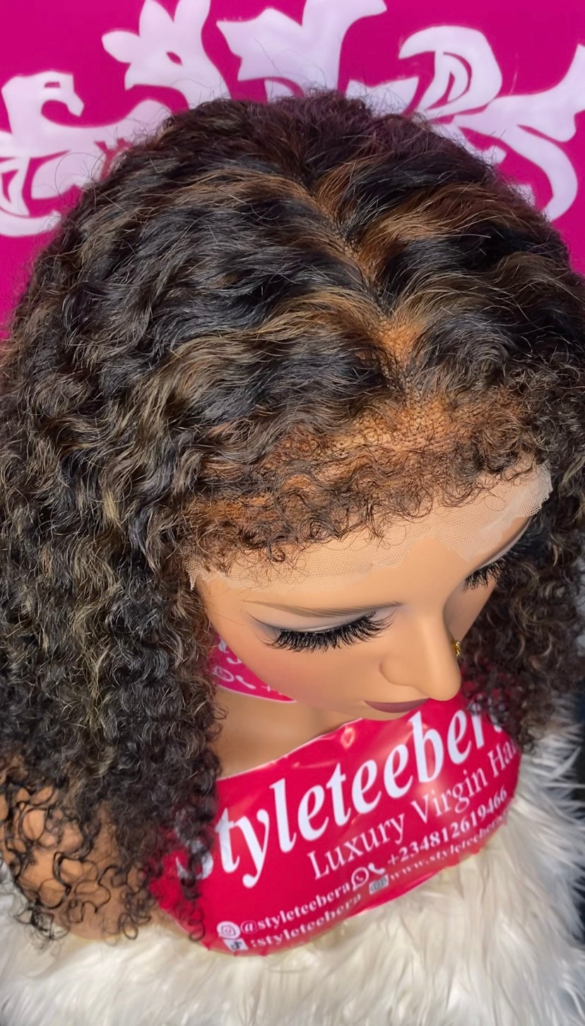 Loose curly with piano highlights