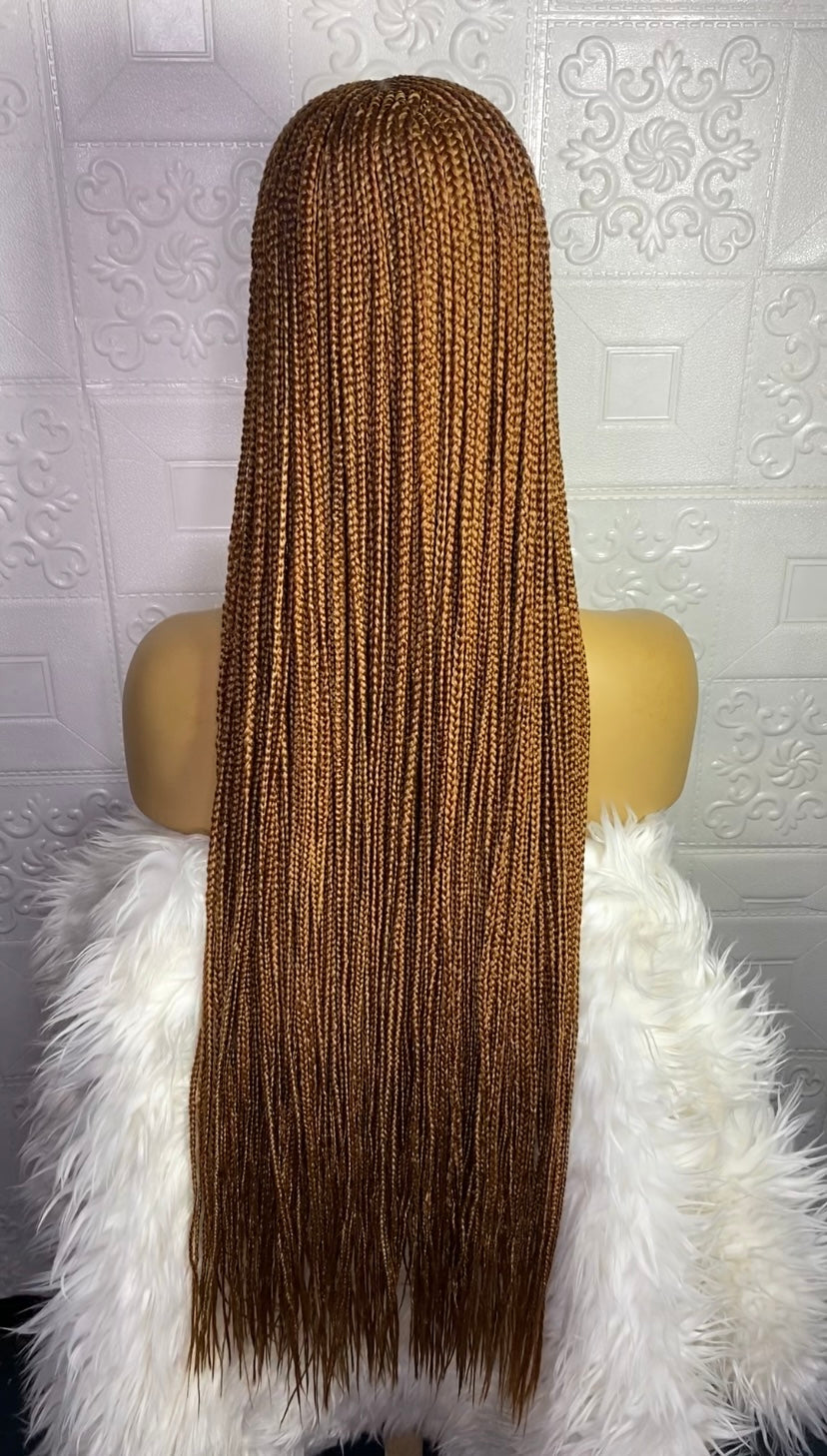 Defined center part cornrow(#30/27)