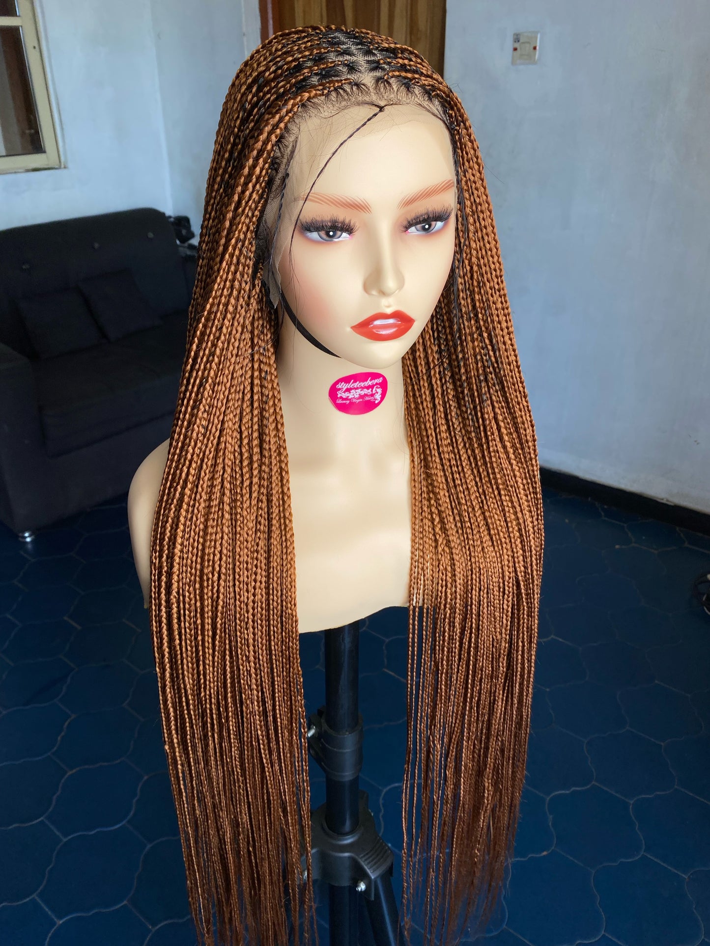 Lux knotless slim wig(kanekalon)